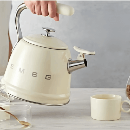 Ấm đun bếp từ Smeg 2,3L AD09